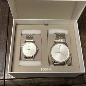 His and hers Fossil watches.Perfect Christmas gift! Retails for $280. Never worn